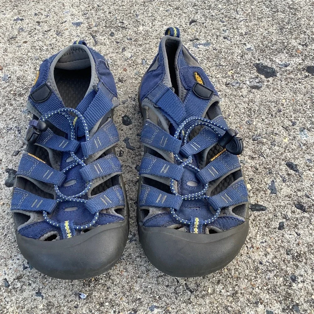 Keen Newport H2 Waterproof Hiking Sandals Blue Yellow Mens Outdoor Water Size 5